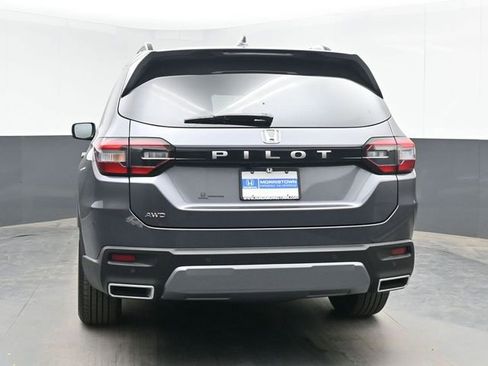 Certified 2026 Honda Pilot EX-L image 9