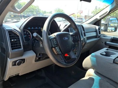 Used 2018 Ford F250 XLT image 21