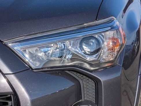 Used 2023 Toyota 4Runner TRD Off-Road Premium w/ Moonroof Package AWD/4WD image 10