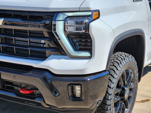 New 2026 Chevrolet Silverado 2500 LT w/ Trail Boss Package image 17