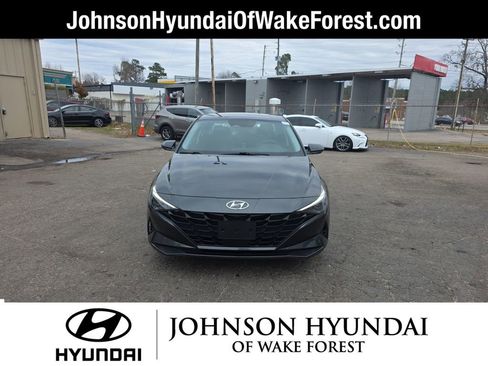 Certified 2023 Hyundai Elantra SEL w/ Convenience Package image 10