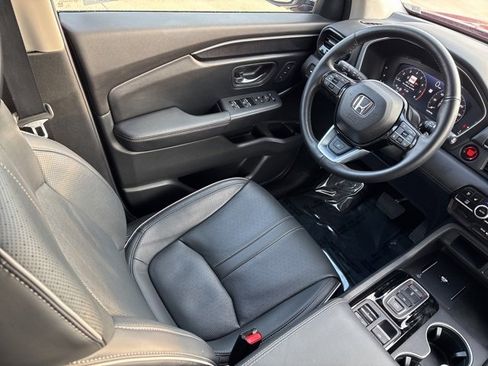 Used 2024 Honda Pilot Elite image 15