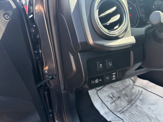 Used 2023 Toyota Tacoma TRD Sport w/ Advanced Technology Package AWD/4WD image 12