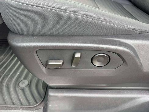 Used 2026 Chevrolet Silverado 1500 LT AWD/4WD image 16