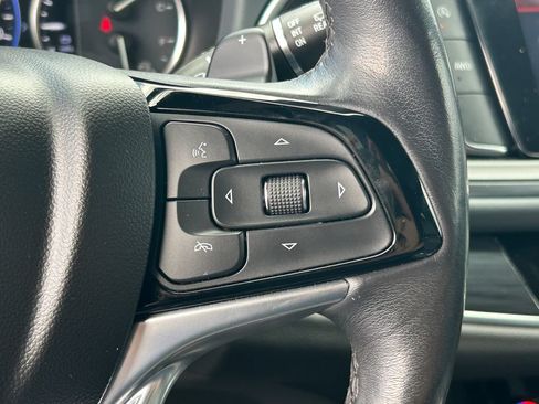 Used 2024 Buick Enclave Premium AWD/4WD image 18