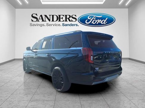 Used 2025 Ford Expedition Max Platinum w/ Driver's Package AWD/4WD image 4