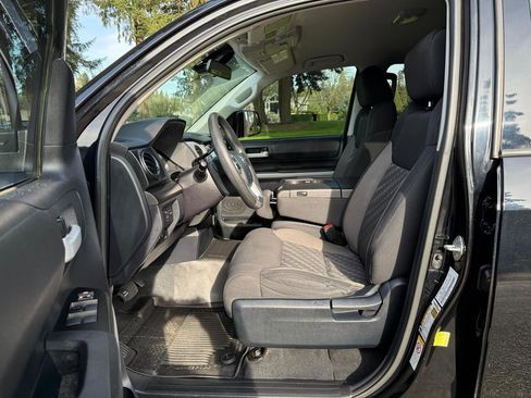 Used 2018 Toyota Tundra SR5 image 23