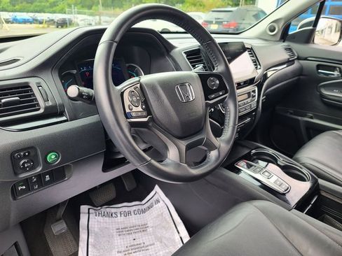 Used 2022 Honda Pilot Touring image 8