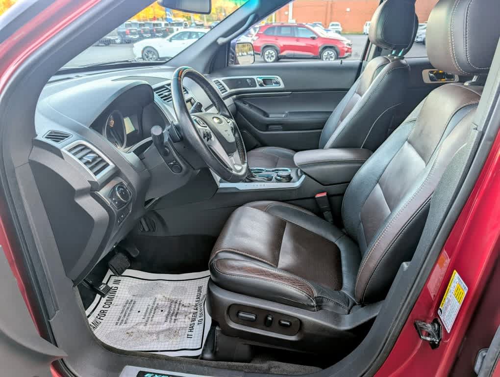 Used 2015 Ford Explorer Sport w/ Equipment Group 401A AWD/4WD image 9