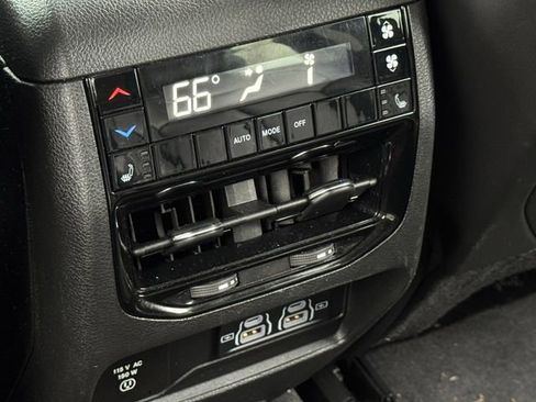 Used 2021 Jeep Grand Cherokee L Limited image 29