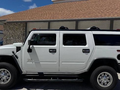 Used 2004 HUMMER H2 w/ Preferred Equipment Group AWD/4WD image 8