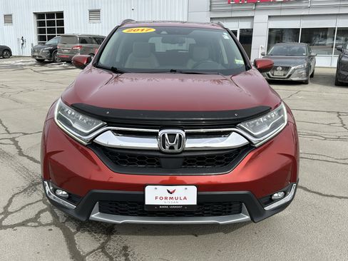 Used 2017 Honda CR-V Touring image 2