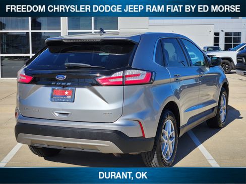 Used 2023 Ford Edge SEL image 4