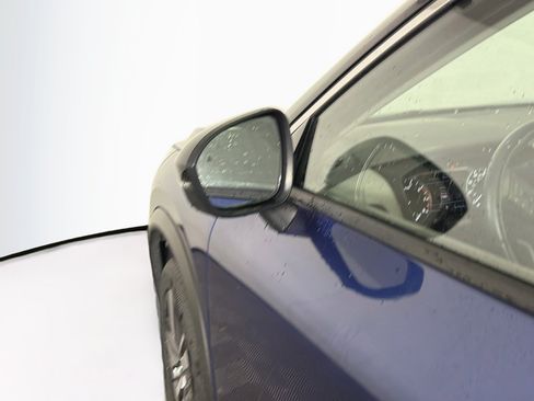Used 2023 Nissan Rogue SL AWD/4WD image 16