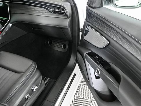 New 2025 Maserati Grecale GT image 28