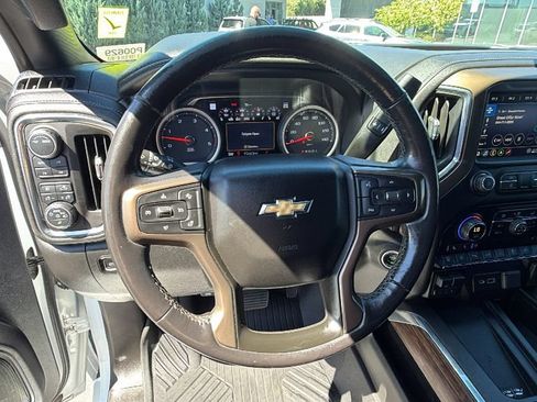 Used 2020 Chevrolet Silverado 3500 High Country w/ Z71 Off-Road Package AWD/4WD image 28