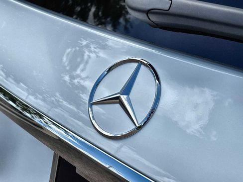 New 2026 Mercedes-Benz GLS 450 4MATIC image 16