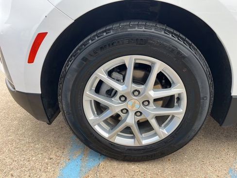 Used 2024 Chevrolet Equinox LT image 5