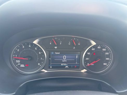 Used 2024 GMC Terrain SLE w/ Driver Convenience Package FWD image 14