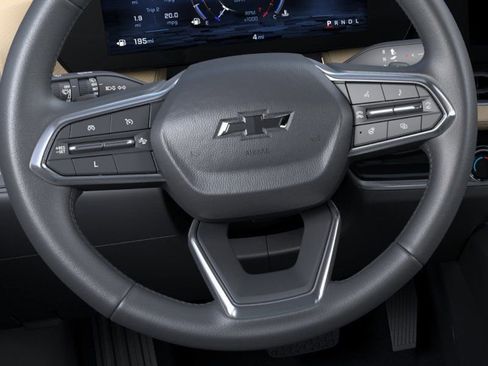 New 2025 Chevrolet Equinox ACTIV w/ Convenience Package III AWD/4WD image 22
