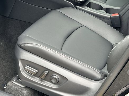 New 2026 Toyota Corolla Cross XLE image 8