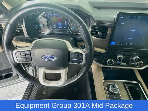 Used 2024 Ford Expedition Max Limited image 13