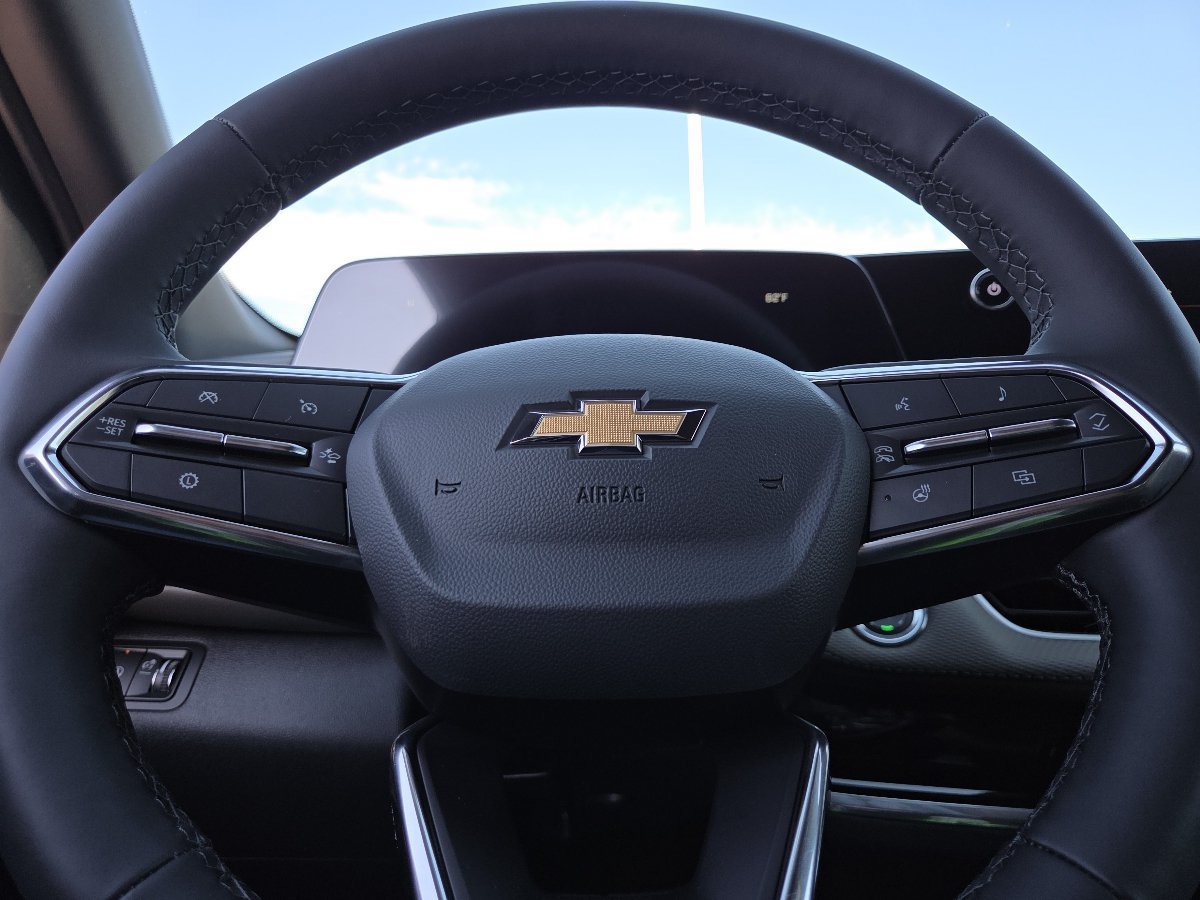 New 2027 Chevrolet Equinox LT w/ Convenience Package II AWD/4WD image 32