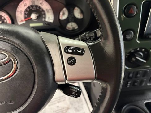 Used 2012 Toyota FJ Cruiser 4WD w/ Upgrade Pkg image 12