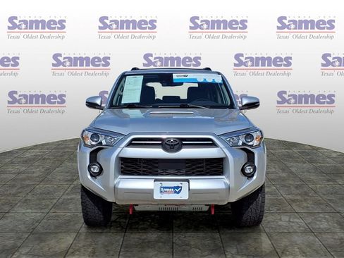 Used 2024 Toyota 4Runner TRD Off-Road Premium AWD/4WD image 2