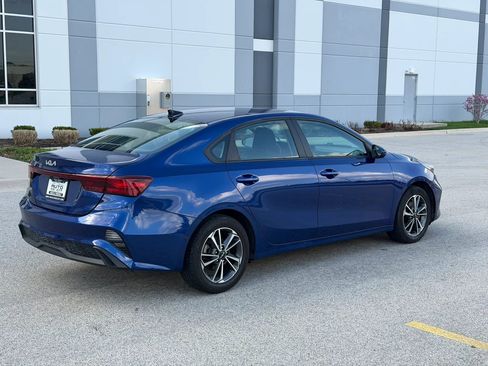 Used 2023 Kia Forte LXS image 5