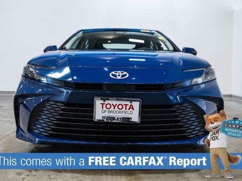 Used 2025 Toyota Camry LE image 2