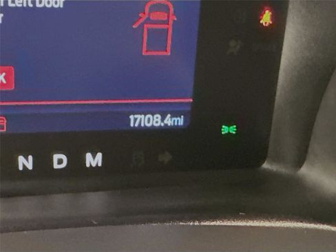 Used 2023 Ford Bronco Badlands image 13