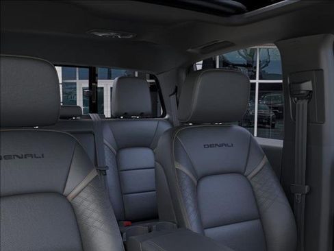 New 2026 GMC Canyon Denali image 24