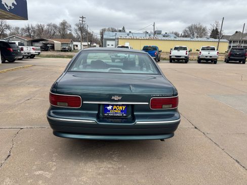 Used 1994 Chevrolet Caprice Classic image 4