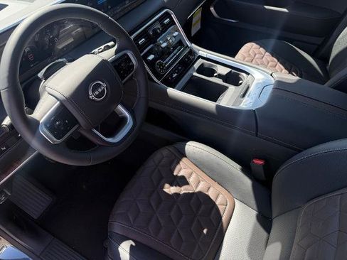 New 2025 Nissan Armada Platinum Reserve image 17