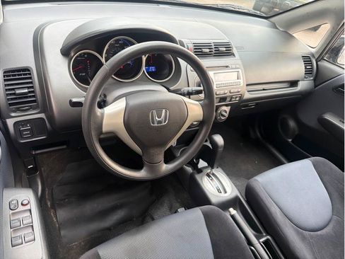 Used 2008 Honda Fit image 2