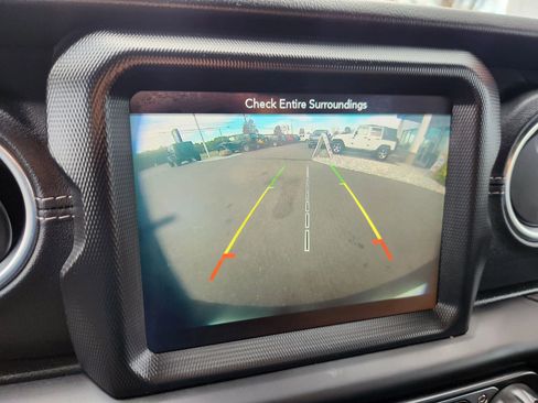 Used 2019 Jeep Wrangler Unlimited Sahara w/ Dual Top Group image 31