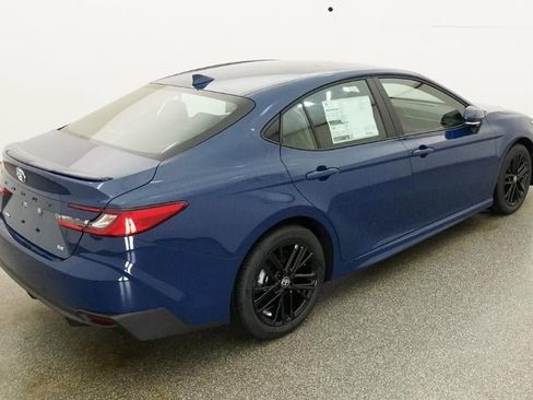 New 2026 Toyota Camry SE FWD image 9