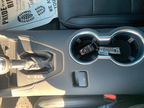 New 2024 Ford Mustang Premium image 39