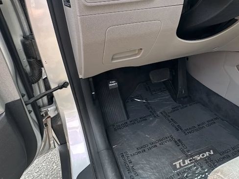 Used 2016 Hyundai Tucson SE w/ Option Group 02 FWD image 12