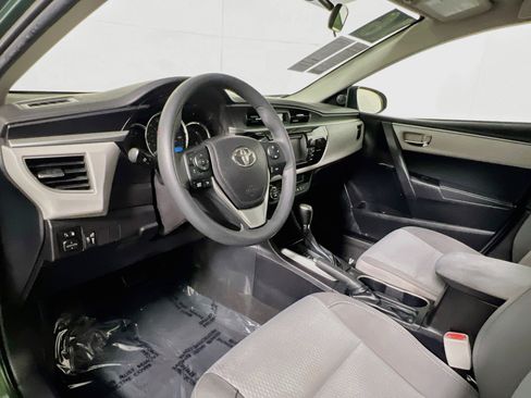 Used 2016 Toyota Corolla LE FWD image 30