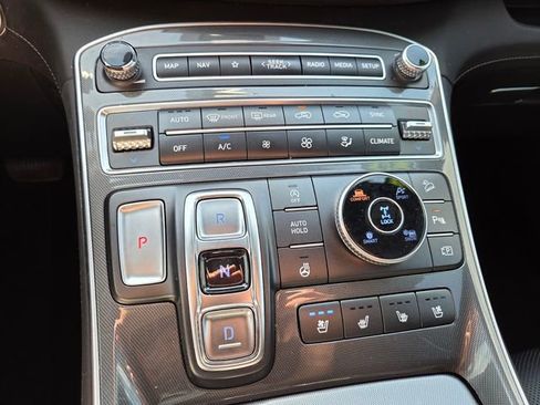 Used 2023 Hyundai Santa Fe Calligraphy AWD/4WD image 28