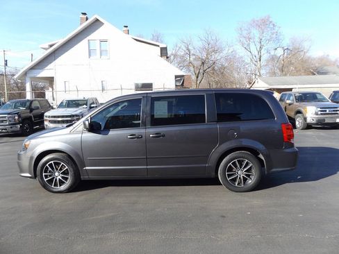 Used 2017 Dodge Grand Caravan GT image 11