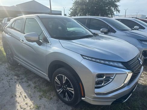 Used 2025 Mitsubishi Eclipse Cross SEL AWD/4WD image 3