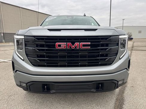 New 2026 GMC Sierra 1500 Elevation image 9