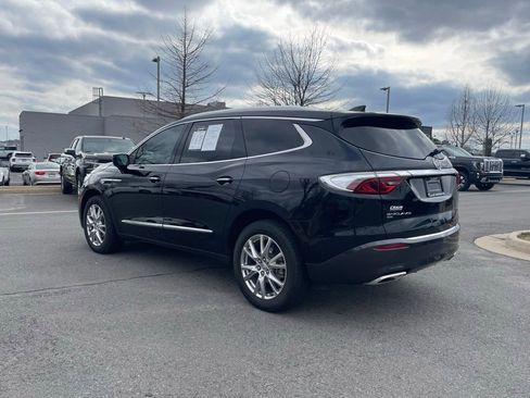 Used 2024 Buick Enclave Essence w/ Experience Buick Package image 5