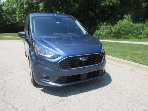 Used 2022 Ford Transit Connect XLT FWD image 18