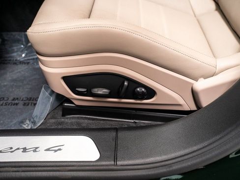 New 2026 Porsche Panamera 4 image 25