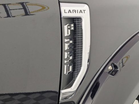 Used 2020 Ford F250 Lariat w/ Lariat Value Package AWD/4WD image 42