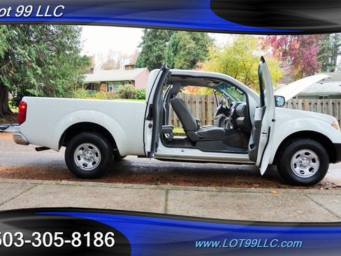 Used 2015 Nissan Frontier S image 27
